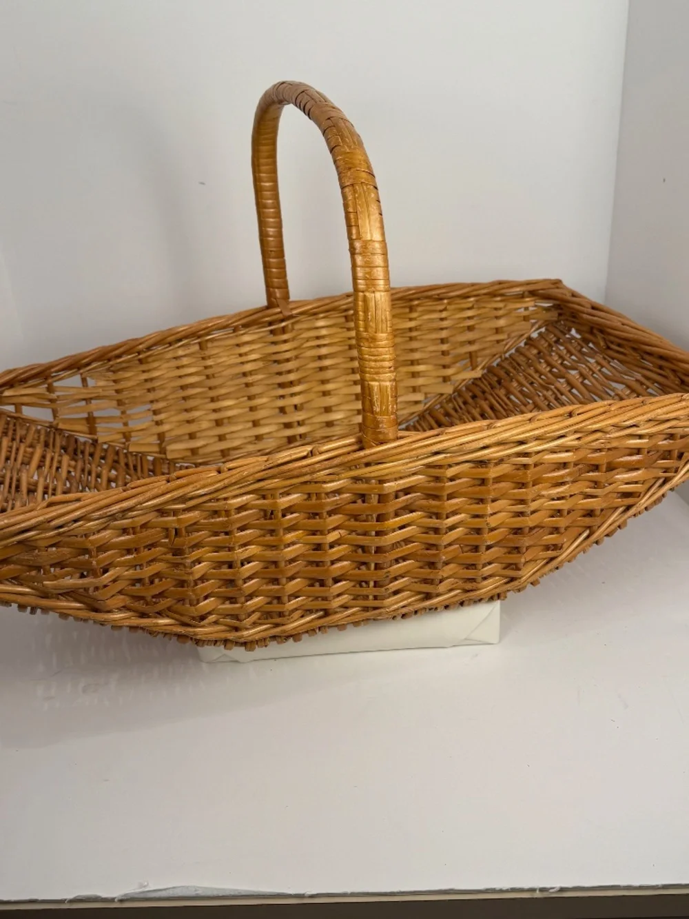 Vintage Woven English Willow/Wicker Garden Basket With Handle